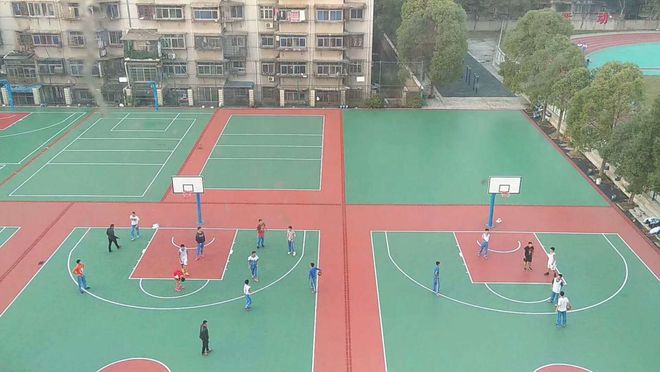 广东塑胶球场厂家丨硅pbeat365u球场厚度是多少球场品质怎么样？